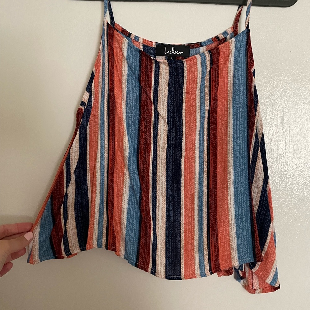 Lulu’s Colorful Top